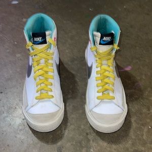 Nike blazer wore once to big for me